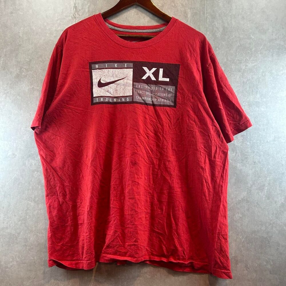 Nike Men's Red T-shirt